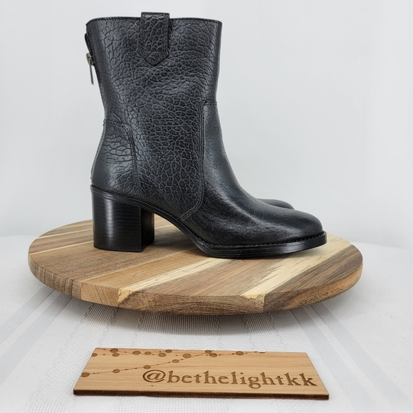Vince Camuto Shoes - Vince Camuto Women's Zeldina Bootie Size: 8